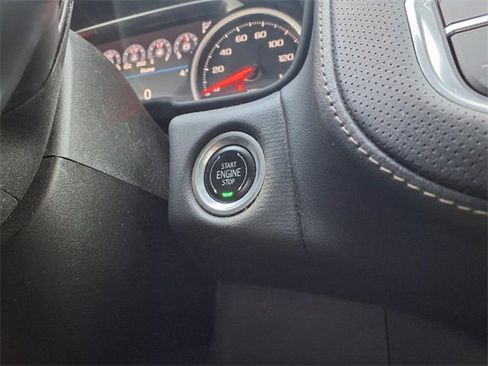 Used 2021 Chevrolet Tahoe Premier w/ Premium Package image 24