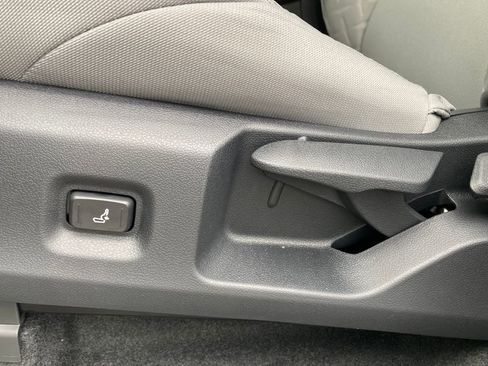 New 2026 Toyota Tacoma SR5 image 13