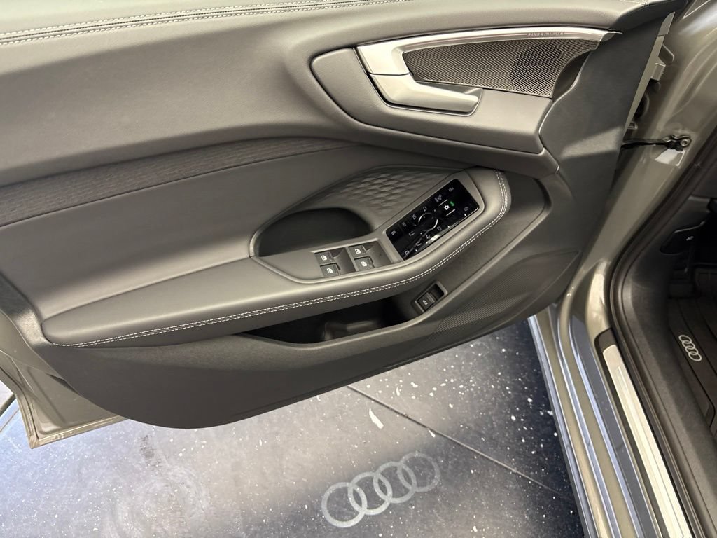 Used 2025 Audi A5 Premium Plus w/ Premium Plus AWD/4WD image 4