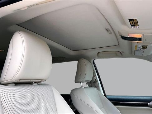 Used 2020 Lexus GX 460 Premium w/ Premium Package AWD/4WD image 14