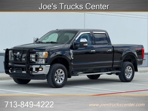 Used 2017 Ford F350 XLT w/ XLT Premium Package AWD/4WD image 2