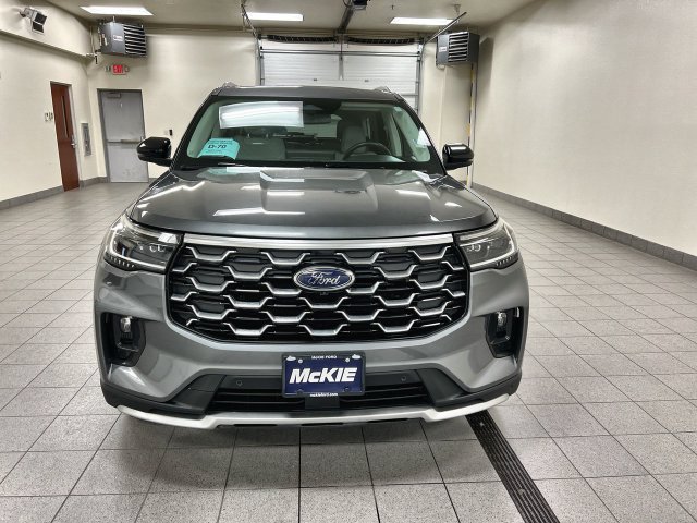 Certified 2025 Ford Explorer Platinum w/ Ultimate Package AWD/4WD image 3