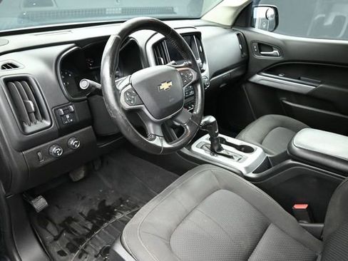 Used 2020 Chevrolet Colorado LT w/ Safety Package AWD/4WD image 12
