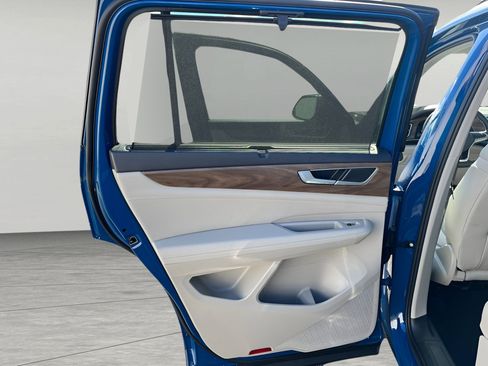 New 2026 Volkswagen Atlas SE image 30