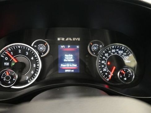 Used 2024 RAM 1500 Big Horn AWD/4WD image 5