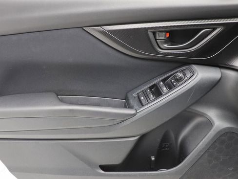 Used 2019 Subaru Impreza 2.0i Premium image 15