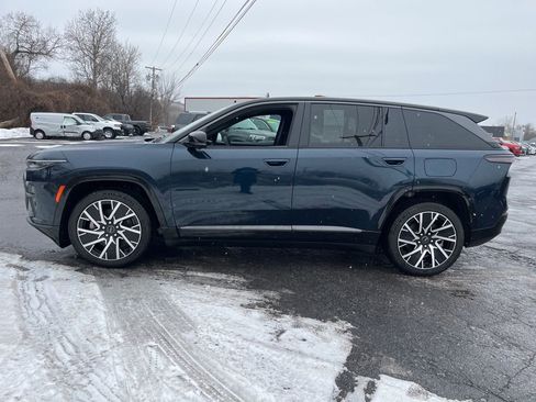 Used 2025 Jeep Wagoneer S Limited image 4