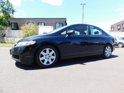 Used 2010 Honda Civic LX image 4