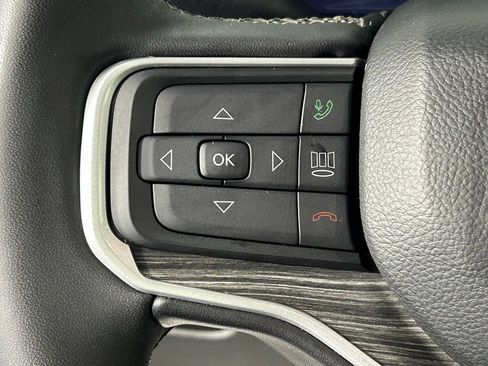 Used 2022 Jeep Wagoneer Series III w/ Rear Seat Video Group 1 AWD/4WD image 32