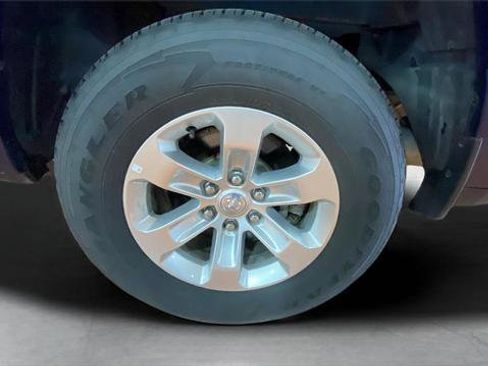 Used 2024 RAM 1500 Laramie image 32