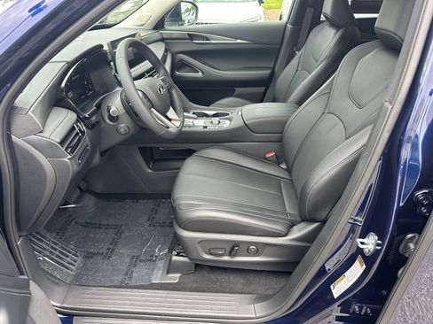 Used 2026 INFINITI QX60 Luxe w/ Cargo Package FWD image 9