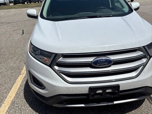 Used 2018 Ford Edge SEL w/ Canadian Touring Package FWD image 5