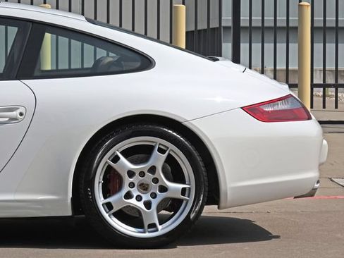 Used 2006 Porsche 911 Carrera S RWD image 28