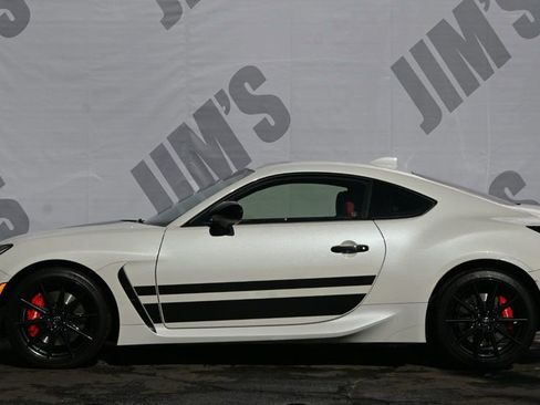 Used 2024 Toyota GR86 TRUENO Edition image 8