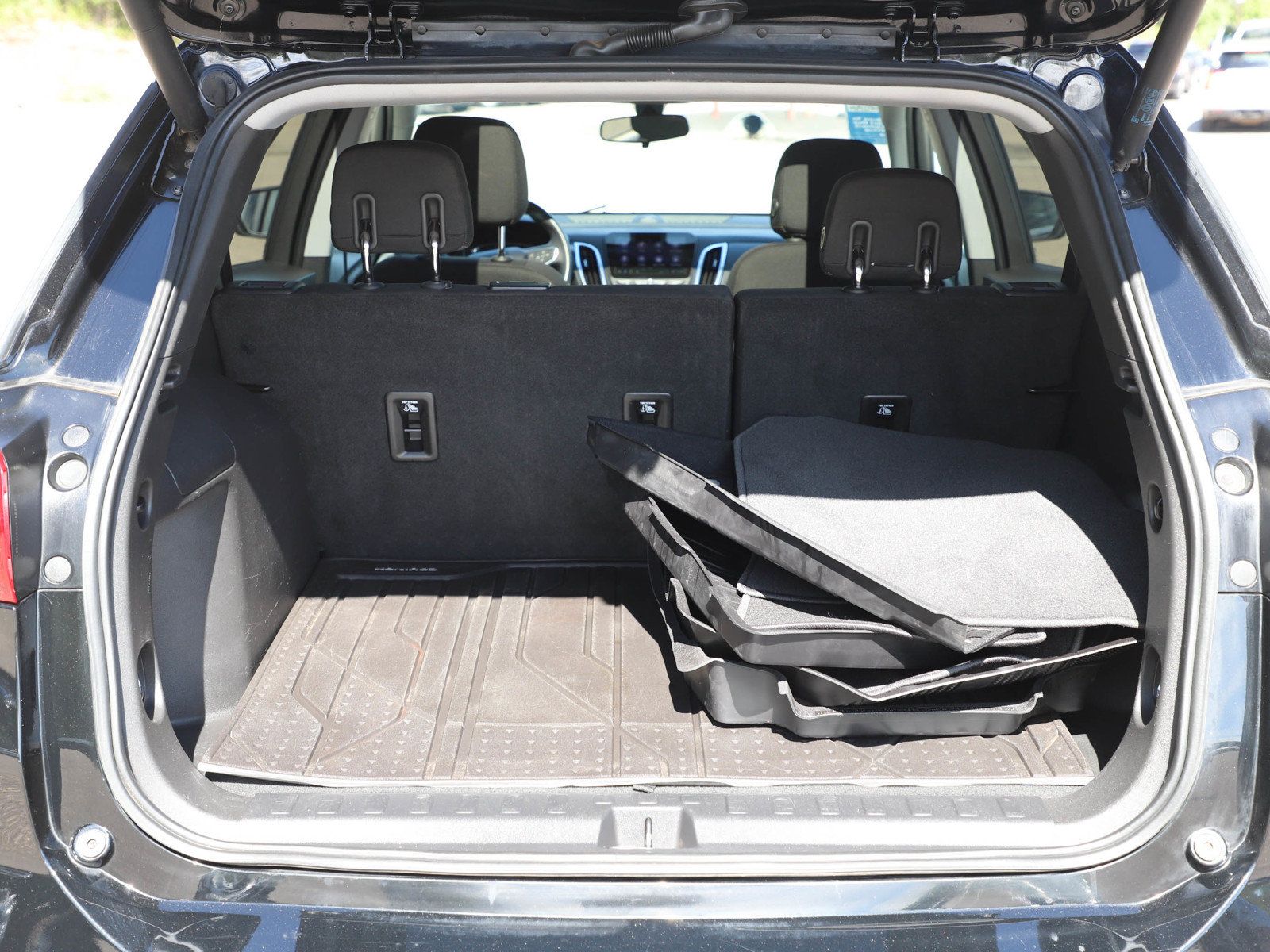 Used 2019 Chevrolet Equinox LT AWD/4WD image 17