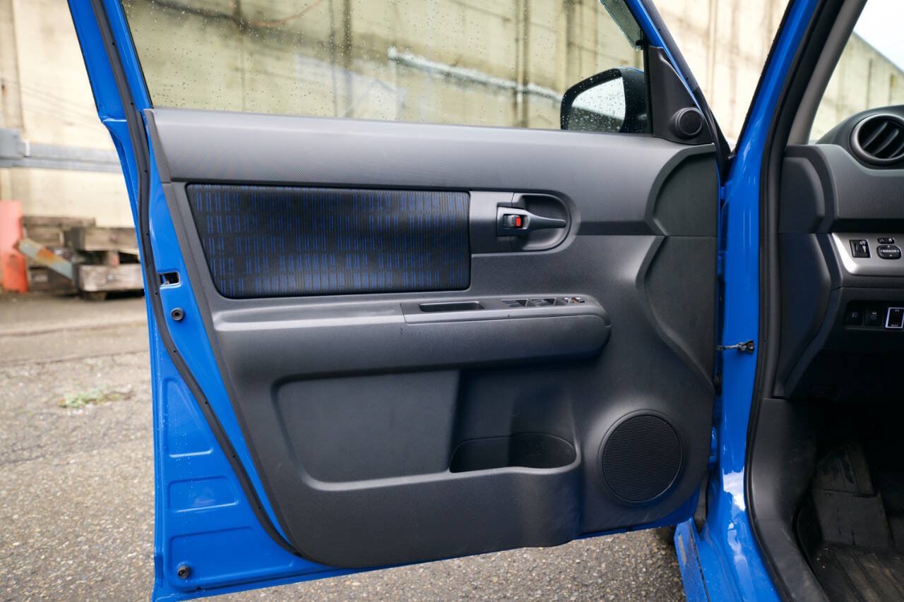 Used 2011 Scion xB Release Series 8.0 FWD image 32