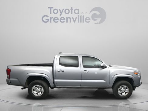 Used 2021 Toyota Tacoma SR AWD/4WD image 17