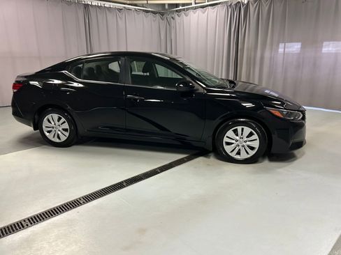 Used 2025 Nissan Sentra S FWD image 8