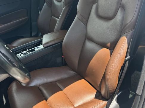 Used 2018 Volvo XC60 T6 Inscription w/ Convenience Package AWD/4WD image 12