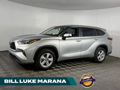Used 2025 Toyota Highlander LE