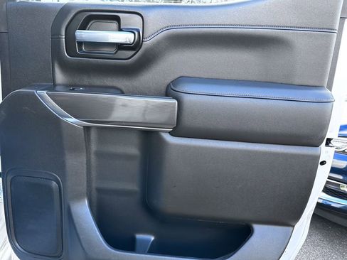 Used 2021 GMC Sierra 1500 AT4 image 32