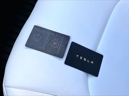 Used 2021 Tesla Model 3 Standard Range Plus RWD image 13