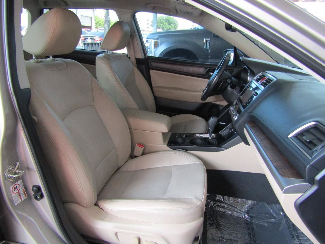 Used 2017 Subaru Outback 3.6R Limited AWD/4WD image 12