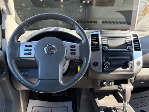 Used 2016 Nissan Frontier SV image 20