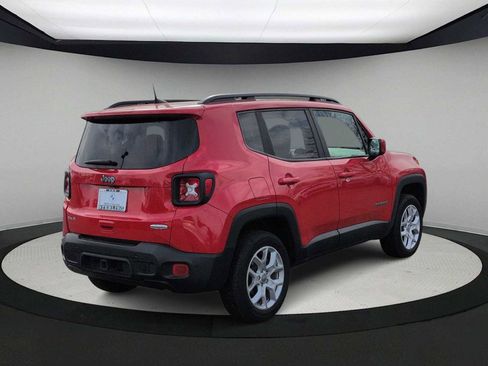 Used 2018 Jeep Renegade Latitude w/ UConnect 8.4 Nav Group image 8
