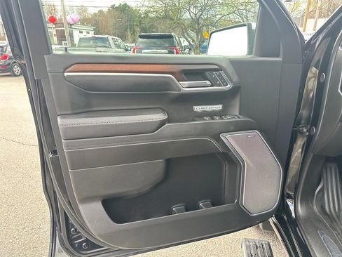 Used 2024 GMC Sierra 1500 Denali AWD/4WD image 11
