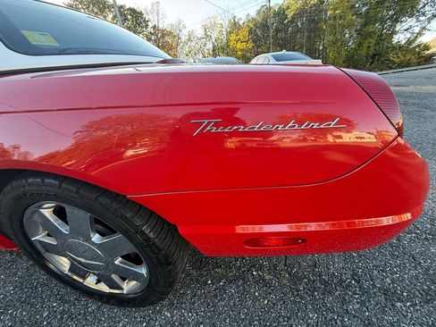 Used 2003 Ford Thunderbird Deluxe RWD image 15
