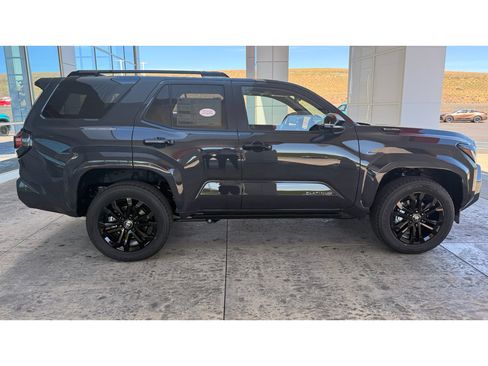 New 2026 Toyota 4Runner 4WD image 10