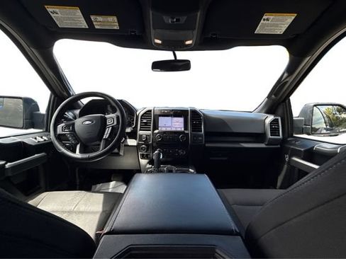 Used 2018 Ford F150 XLT w/ Equipment Group 302A Luxury AWD/4WD image 22