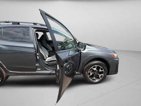 Used 2020 Subaru Crosstrek 2.0i AWD/4WD image 30