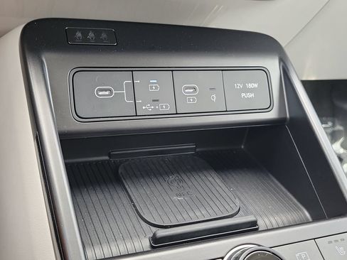 Used 2024 Hyundai Kona Limited AWD/4WD image 41