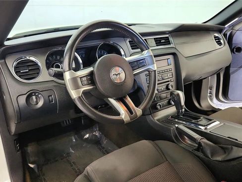 Used 2013 Ford Mustang V6 image 21