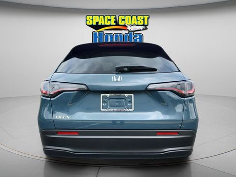 New 2026 Honda HR-V LX image 4