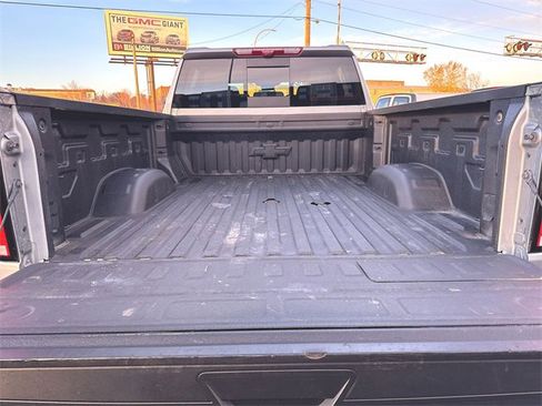 Used 2025 Chevrolet Silverado 2500 LTZ w/ LTZ Premium Package image 26