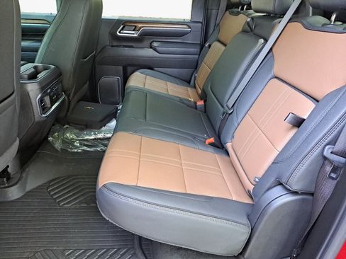 Used 2025 Chevrolet Silverado 2500 High Country w/ High Country Premium Package AWD/4WD image 12