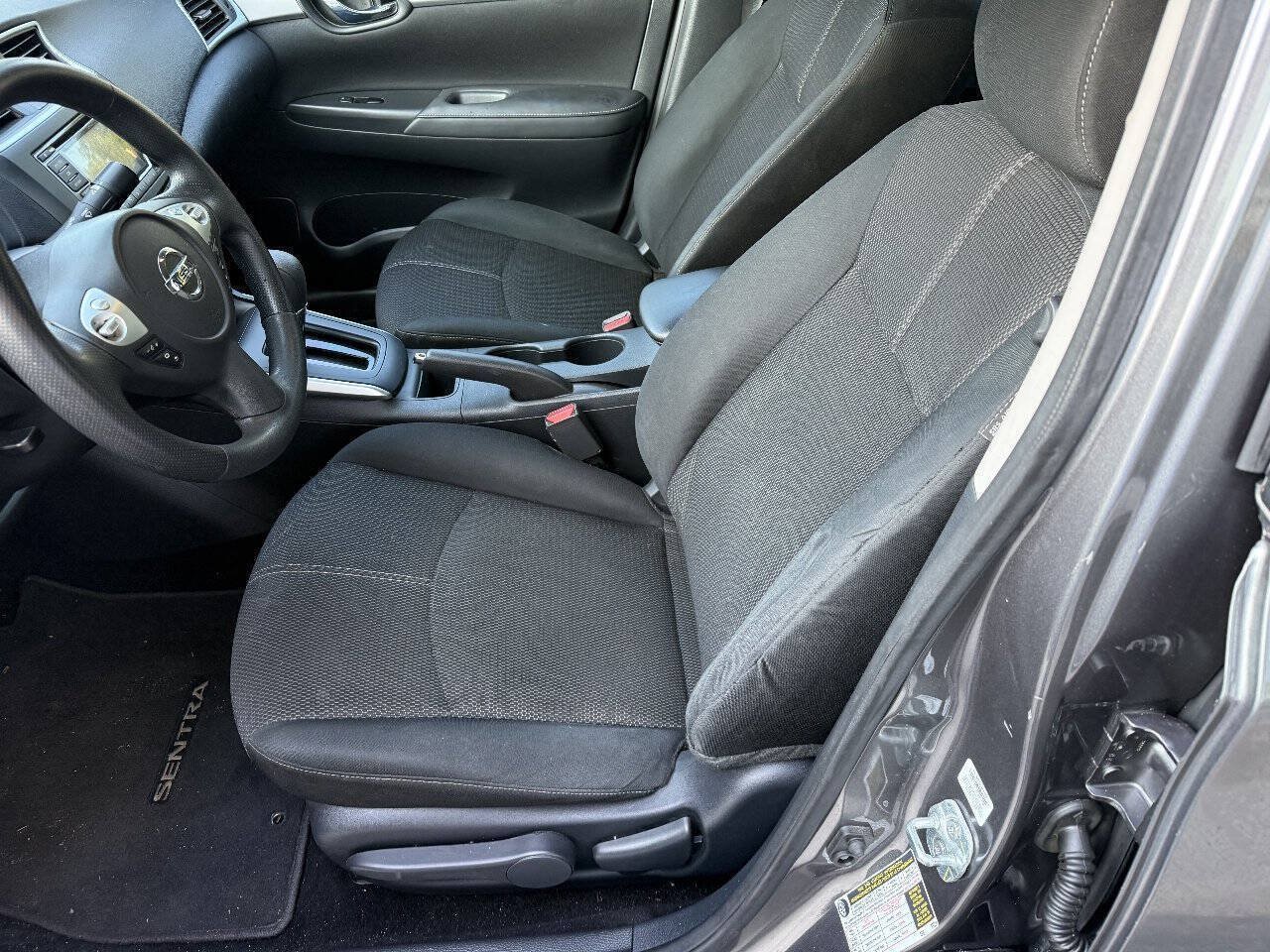 Used 2018 Nissan Sentra S FWD image 5