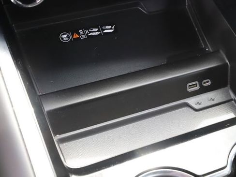Used 2025 Chevrolet Tahoe LT AWD/4WD image 31