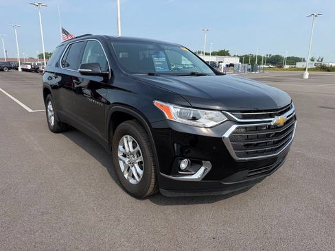 Used 2020 Chevrolet Traverse LT AWD/4WD image 3