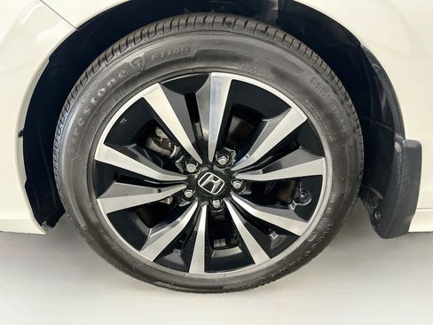 Used 2024 Honda Civic EX image 35