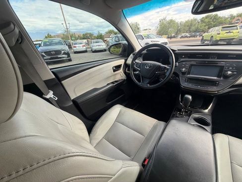 Used 2017 Toyota Avalon Limited w/ All Weather Liner Package FWD image 13
