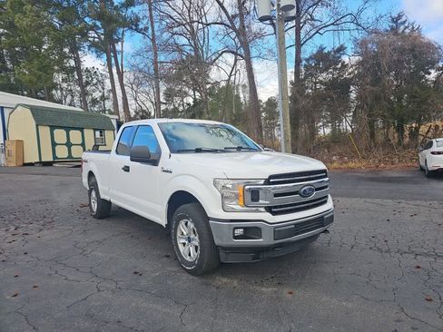 Used 2020 Ford F150 XLT image 1
