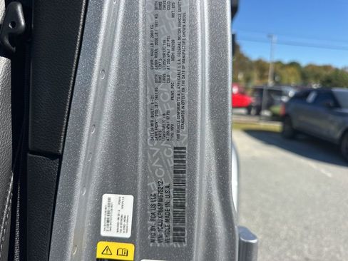 Used 2021 Jeep Wrangler Unlimited Rubicon 4xe w/ Steel Bumper Group image 34