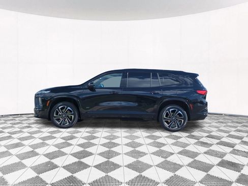 Used 2025 Buick Enclave Sport Touring image 2