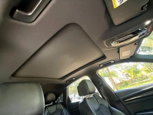 Used 2022 Audi SQ5 Premium image 24