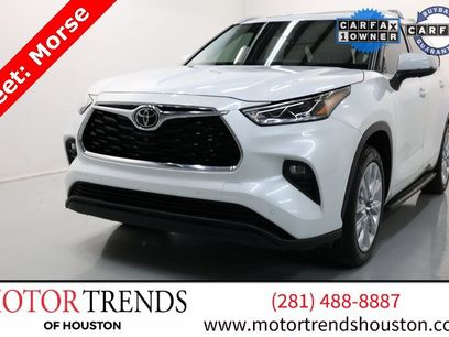 Used 2023 Toyota Highlander Limited