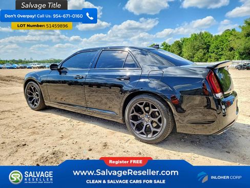 Used 2019 Chrysler 300 S RWD image 3